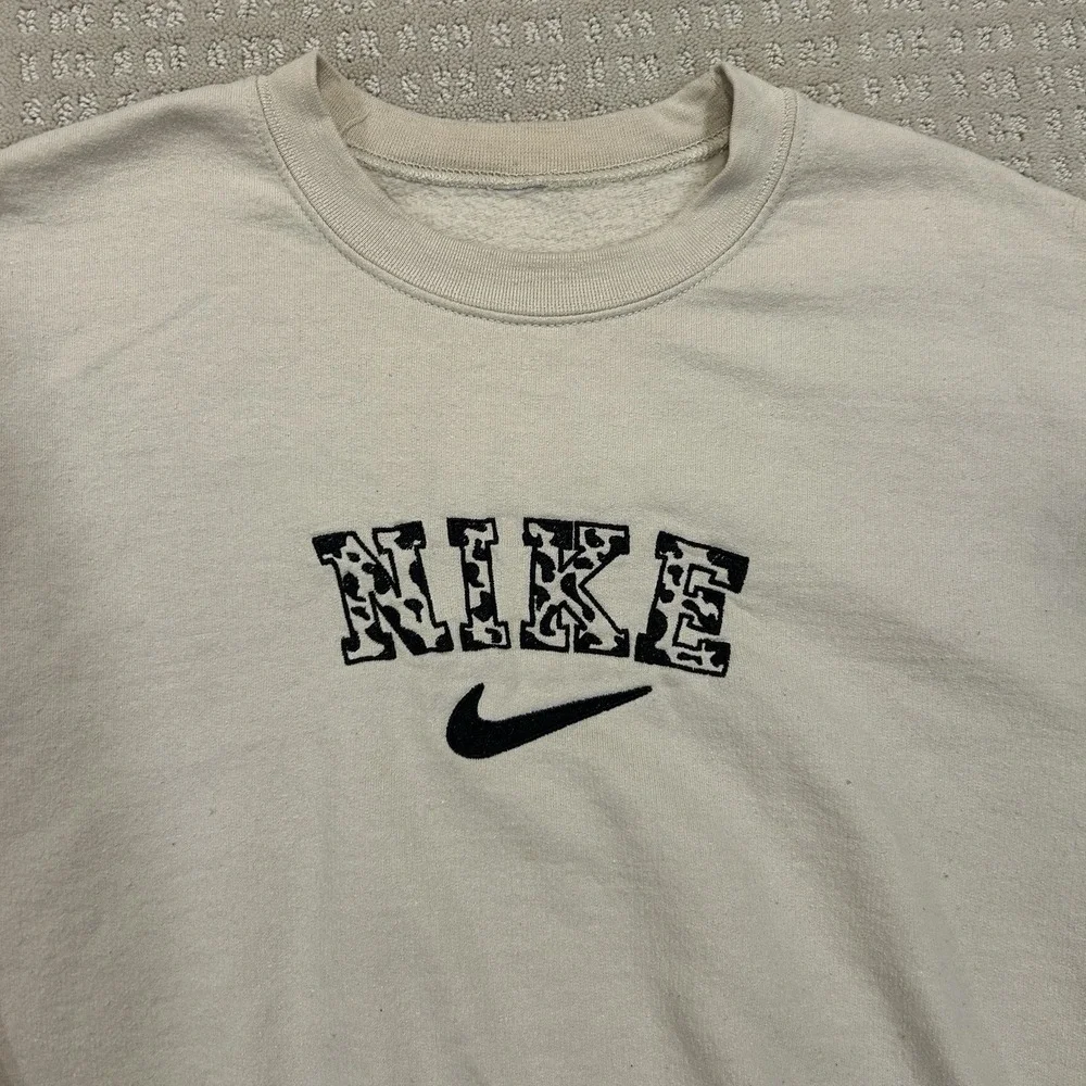 Nike please view